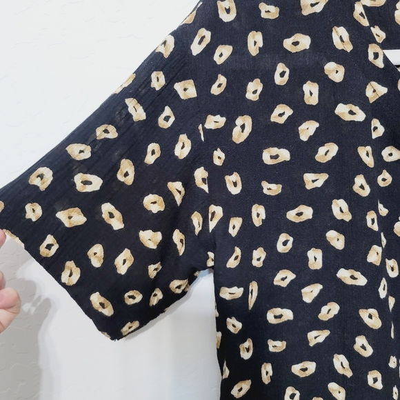 NWT Sara Michelle Black Blouse Size Small - Picture 2 of 11